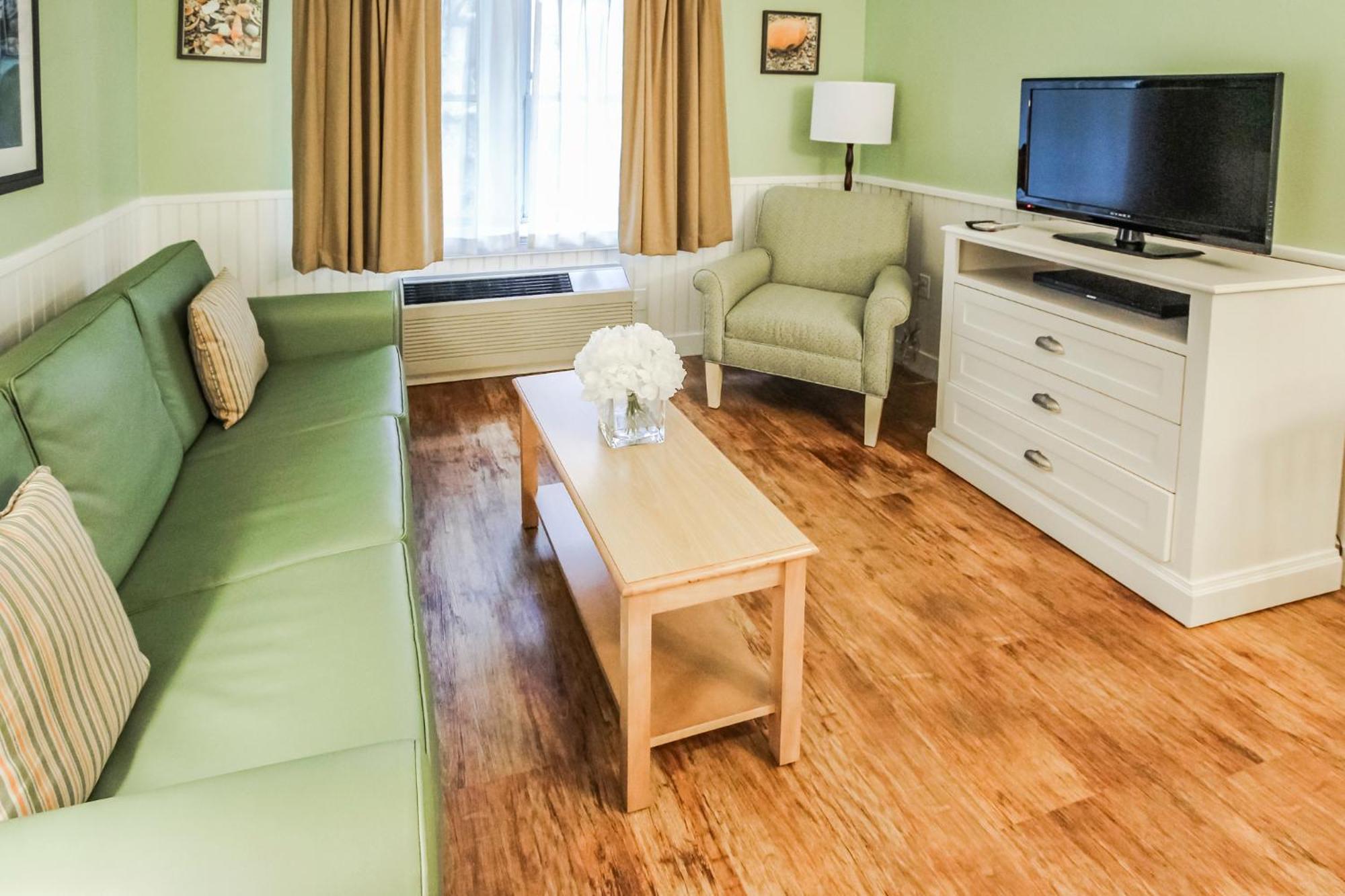 Holly Tree Resort Уест Ярмут Екстериор снимка