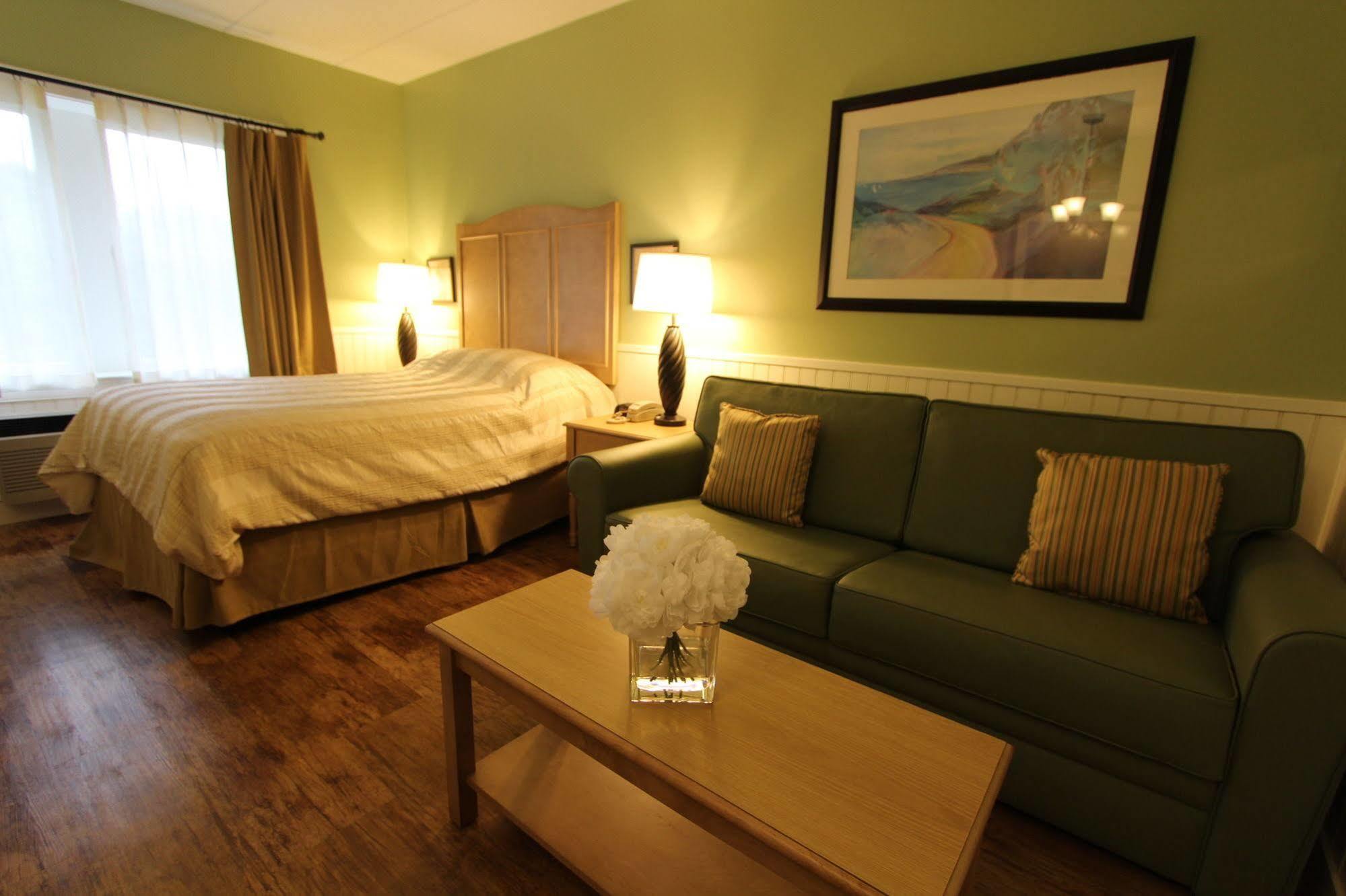 Holly Tree Resort Уест Ярмут Екстериор снимка